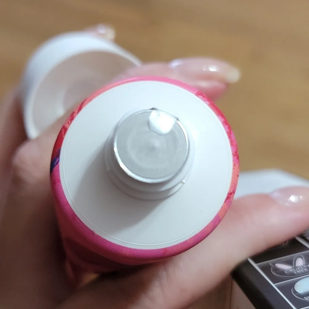 Sunday Riley Sunscreen - Picture 4 of 4